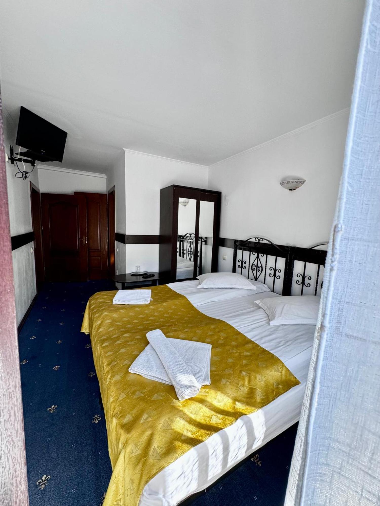 Craiasa 2 Hotell Moeciu De Sus Exteriör bild